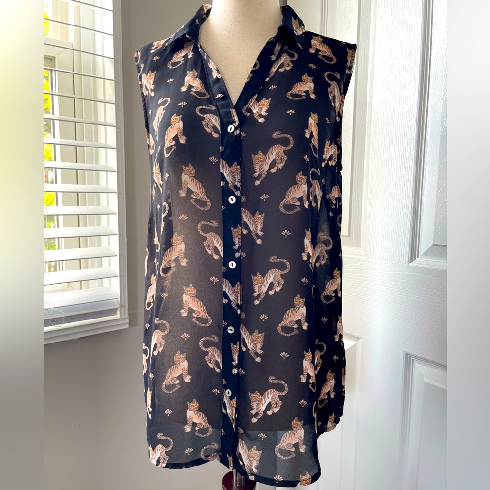 H&M Sleeveless Blouse